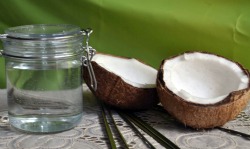 Coconut Oil Scalp